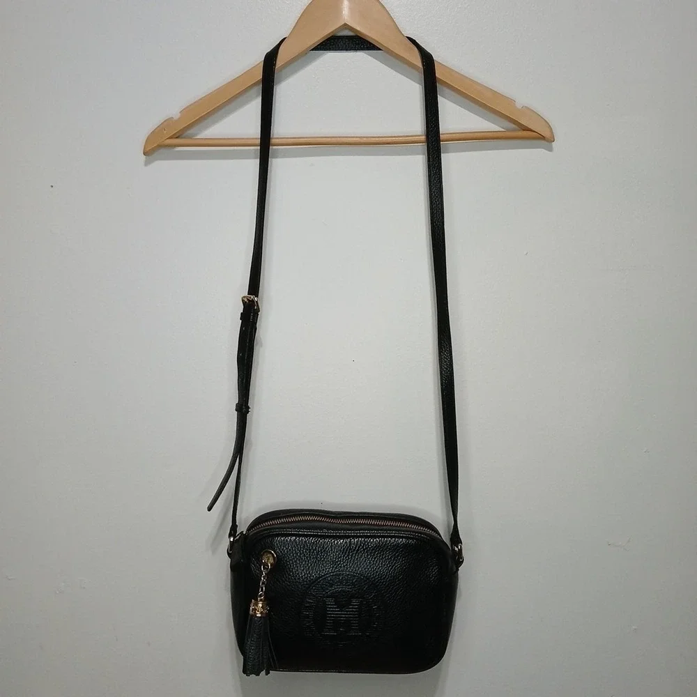 Metrocity Black Pebbled Leather Camera Crossbody Bag ~ Soft Quality Leather